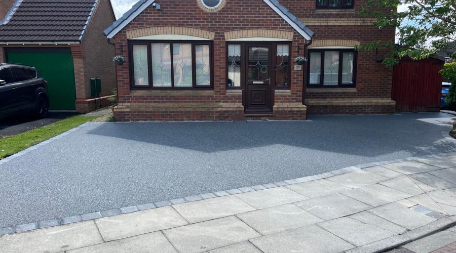 Should you invest in a resin driveway? An updated guide for 2024.